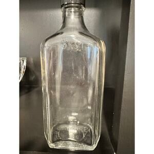 Vintage Duraglas Pharmacy bottle with lid. Never used.